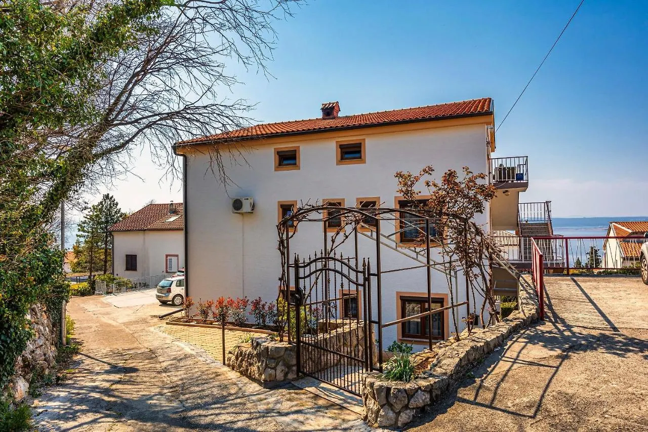 Apartment Apartmani Stefka Dramalj