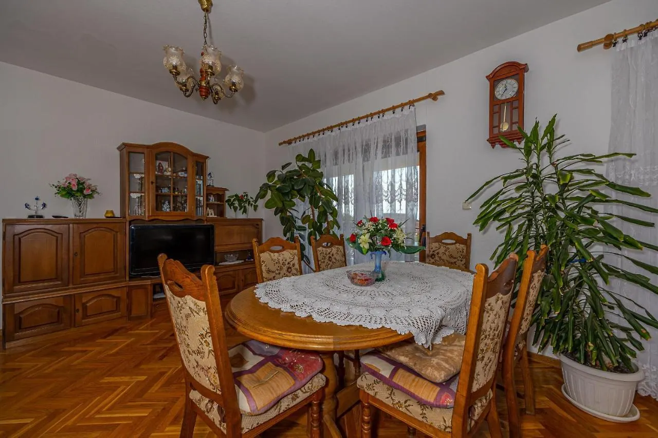 Apartment Apartmani Stefka Dramalj
