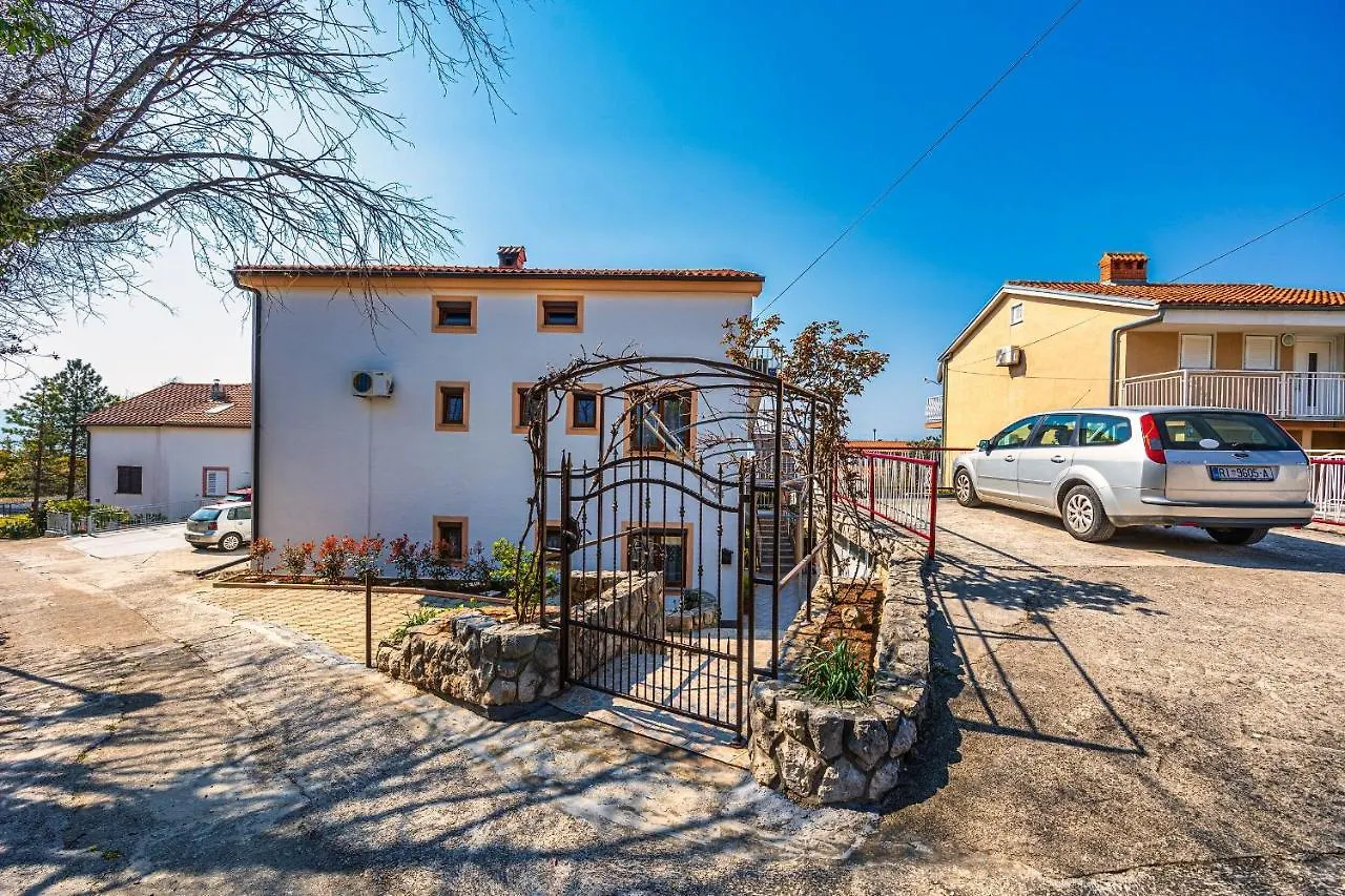 Apartment Apartmani Stefka Dramalj