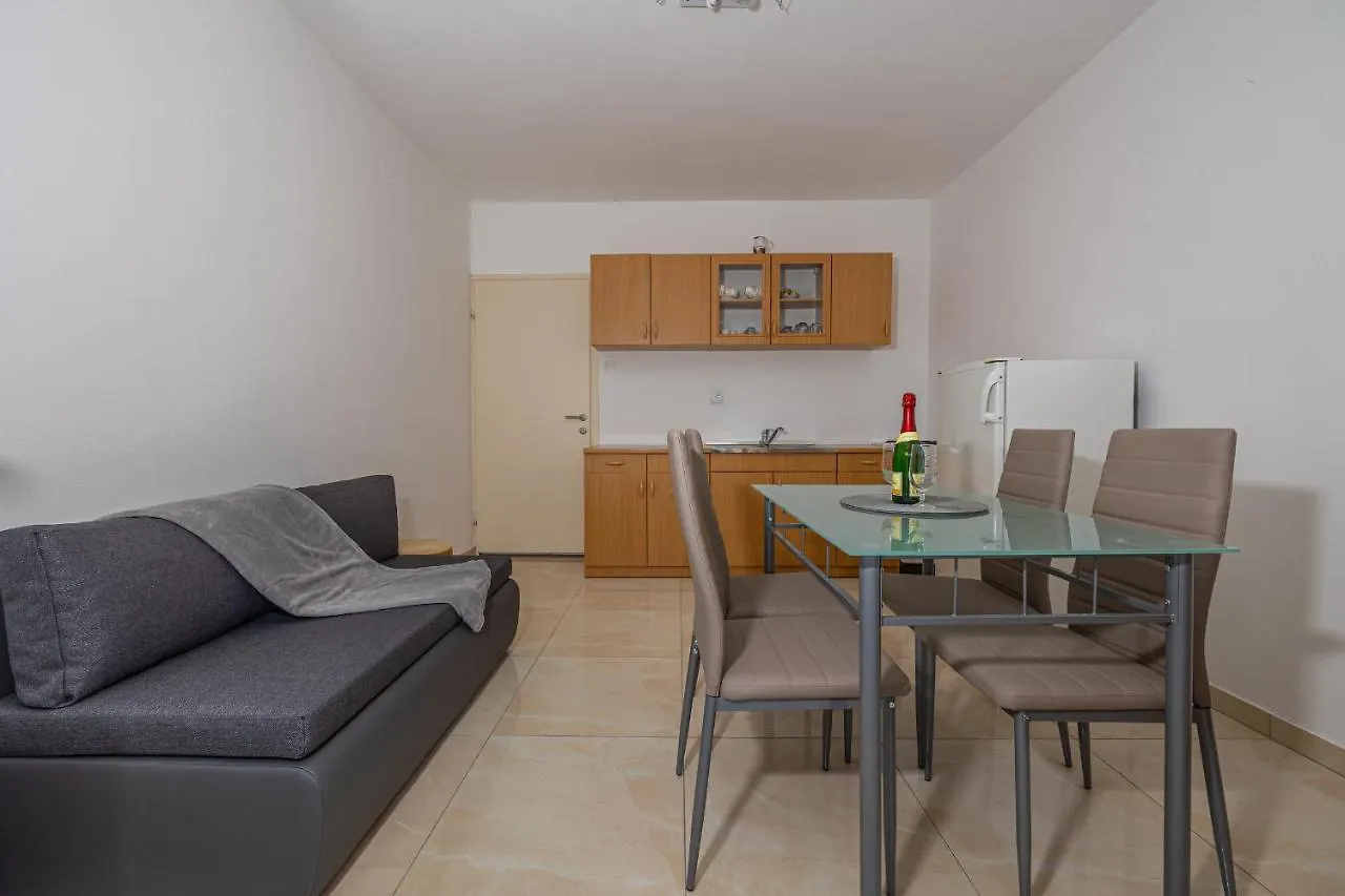 Apartmani Stefka Dramalj 0*,  Kroatien